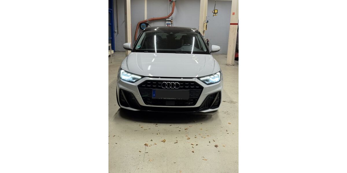 Audi A1 63.500 km 25.900 &euro; Würselen 52146