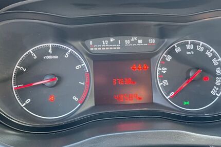 Opel Corsa 49.000 km 8.990 &euro; Holzheim 35415