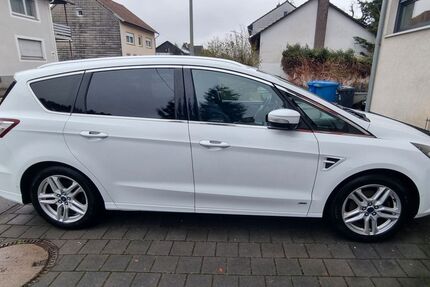 Ford S-Max 177.600 km 14.500 &euro; Bruchmühlbach-Miesau 66892