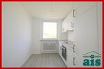 ais GmbH bietet an: 3 Zimmer Wohnung mit Balkon und Einbauküche!