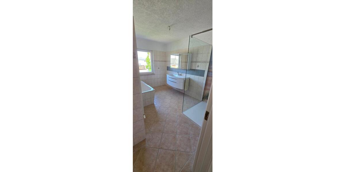 Einfamilienhaus Broderstorf - 5 Zimmer, 138 m&sup2;, 370.000&euro; | Angebot:27137465