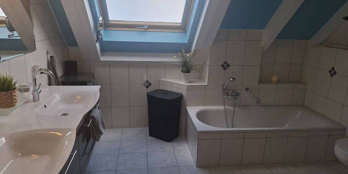 Doppelhaushälfte Wiedergeltingen - 7 Zimmer, 203 m&sup2;, 739.000&euro; | Angebot:26840388