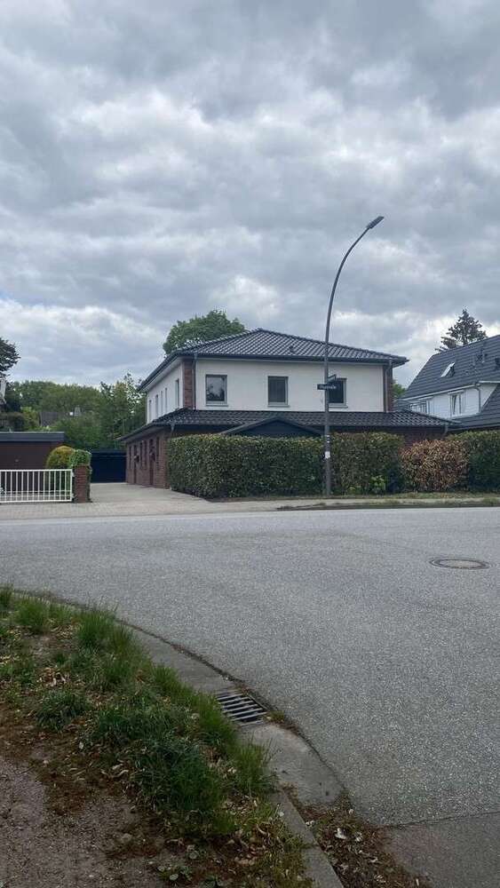 Haus zum Mieten in Hamburg 2.300 € 130 m²