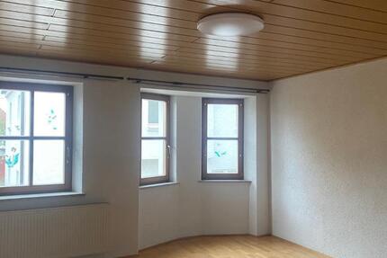 Schöne große 3-ZKB in Pressath zu vermieten 3 zimmer