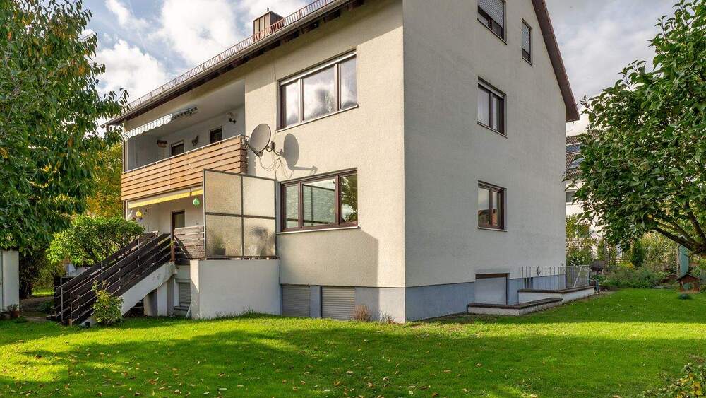 Ihr neues Zuhause - Großzügige 3,5-Zi-Wohnung mit Gartenanteil und Carport in Seukendorf 4 zimmer