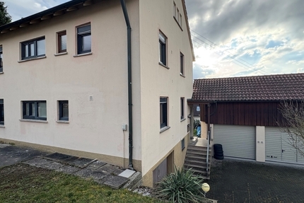 Freistehendes 2-Familienhaus - ideal für Familien oder Handwerker in Remseck-Hochberg 6 zimmer