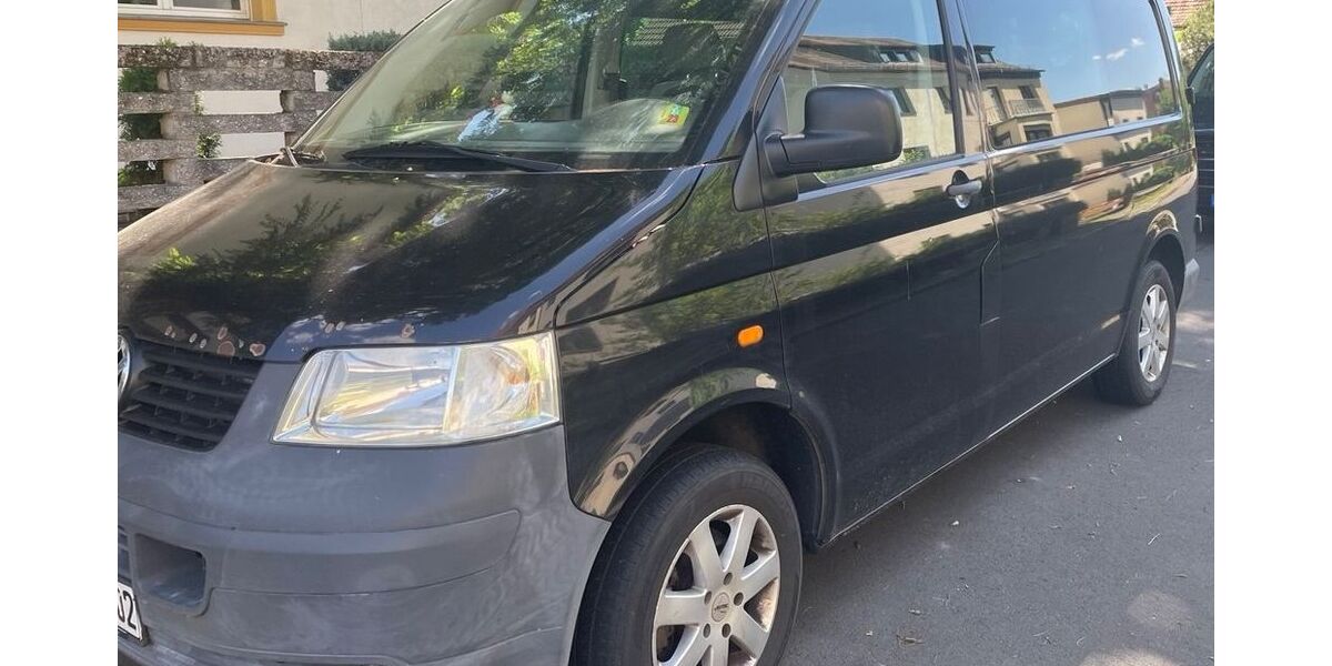 VW T5 Transporter 297.000 km 5.000 &euro; Leipzig 04277