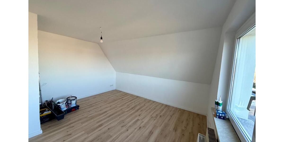 Dachgeschoßwohnung Schwaan - 1 Zimmer, 32 m&sup2;, 410&euro; | Angebot:26253920