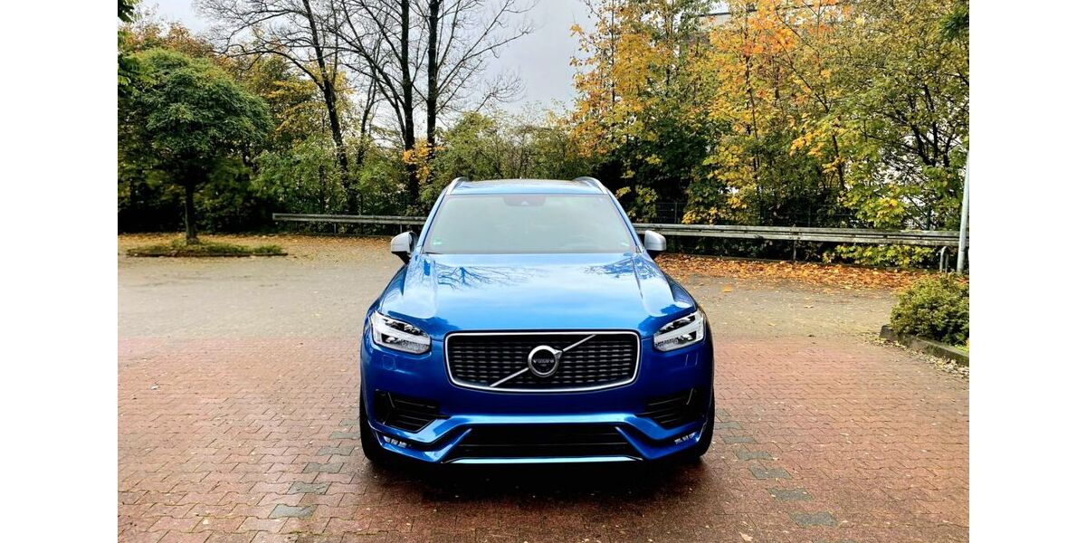 Volvo XC90 146.000 km 32.000 &euro; Remscheid 42897