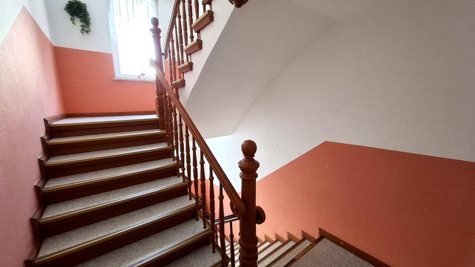 Dachgeschoßwohnung Schkeuditz - 1 Zimmer, 42 m&sup2;, 419&euro; | Angebot:26313666