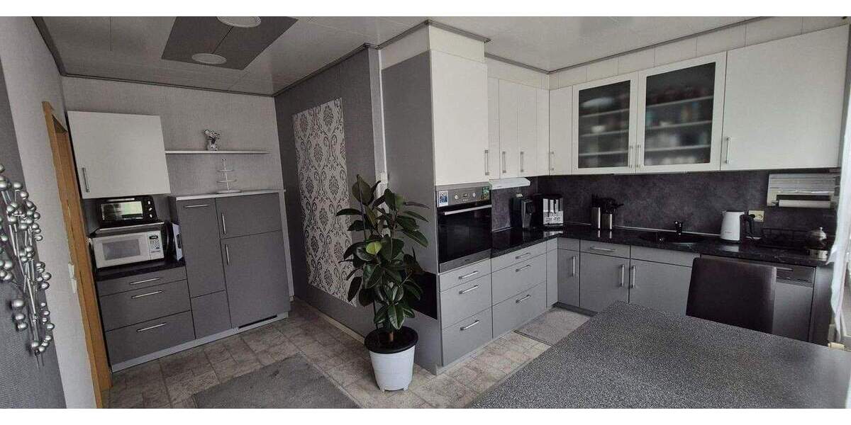 Etagenwohnung Wertheim Reinhardshof - 4 Zimmer, 120 m&sup2;, 285.000&euro; | Angebot:25430813