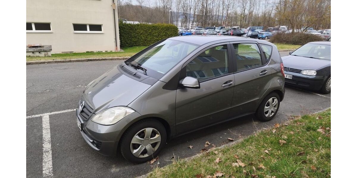Mercedes-Benz A 180 195.000 km 2.100 &euro; Weiden 92637