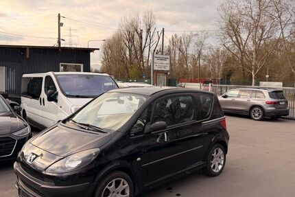 Peugeot 1007 150.000 km 1.999 &euro; Frankfurt am Main 60486