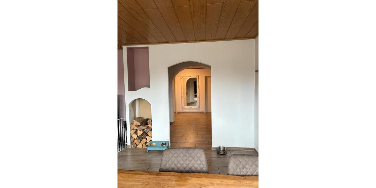 Dachgeschoßwohnung Tiefenbach - 3.5 Zimmer, 103 m&sup2;, 1.000&euro; | Angebot:24785650
