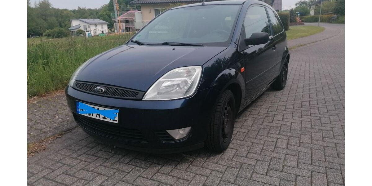 Ford Fiesta 144.000 km 2.350 &euro; Asbach 53567
