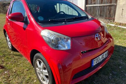 Toyota IQ