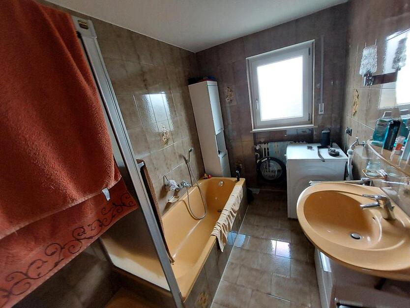 Verkauf: 4 Zimmerwohnung 107qm in 83109