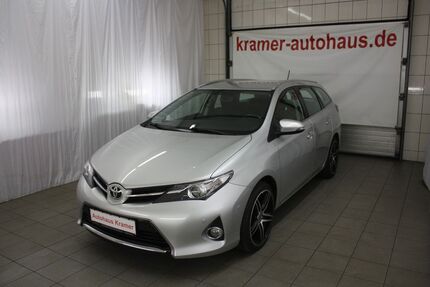 Toyota Auris 60.000 km 15.900 € Rostock 18069