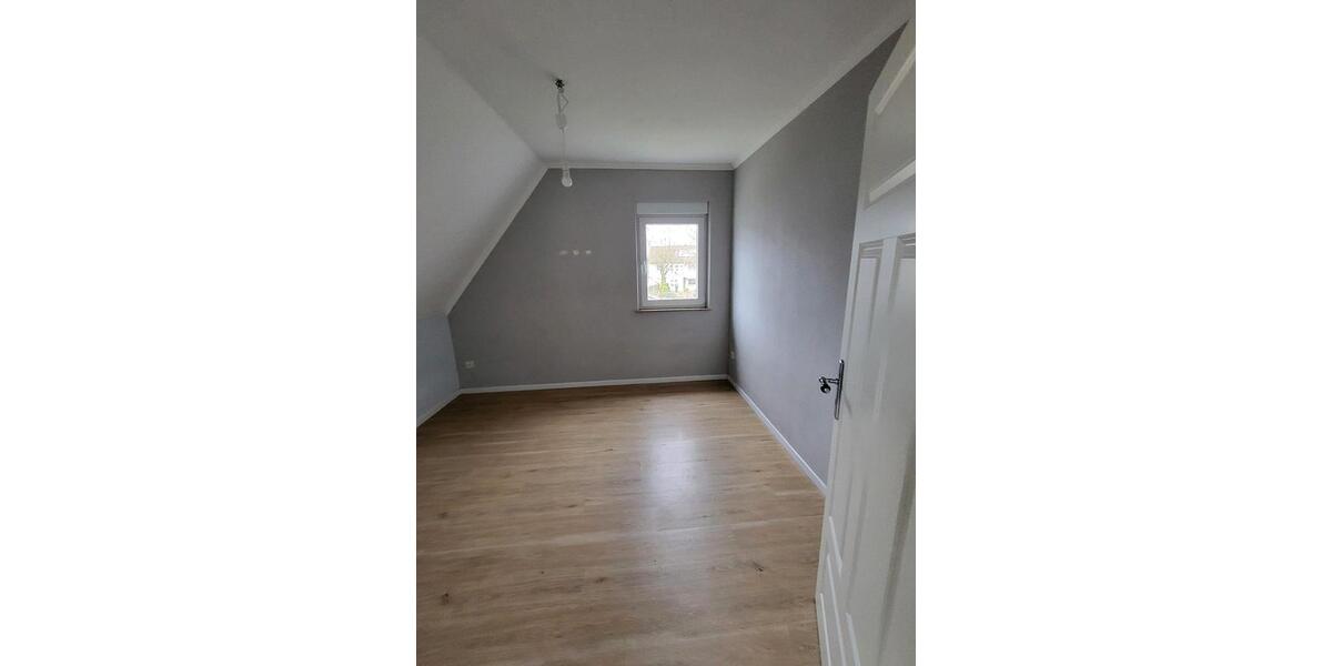 Einfamilienhaus Willebadessen - 6 Zimmer, 120 m&sup2;, 149.000&euro; | Angebot:25589860