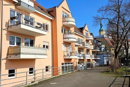 Pulsnitz: schicke 2-Zimmer-Wohnung mit Balkon zum See