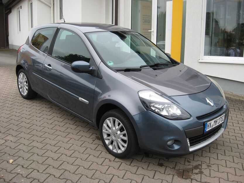 Renault Clio 54.000 km 5.990 € Holzminden 37603