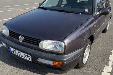 VW Golf 131.500 km 3.000 &euro; Detmold 32756