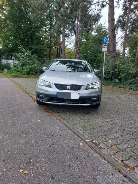 Seat Leon 97.000 km 15.800 € Gersthofen 86368