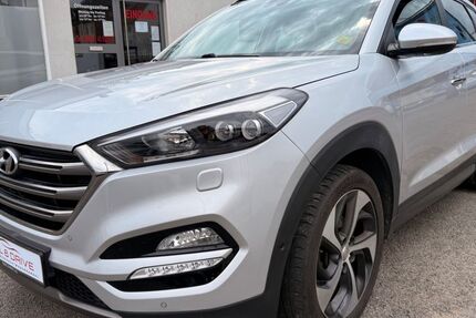 Hyundai TUCSON 203.250 km 12.900 &euro; Völklingen 66333