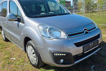 Citroen Berlingo 90.020 km 7.900 &euro; Berlin 13055