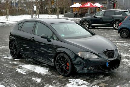 Seat Leon 221.403 km 2.700 &euro; Wiesbaden 65187