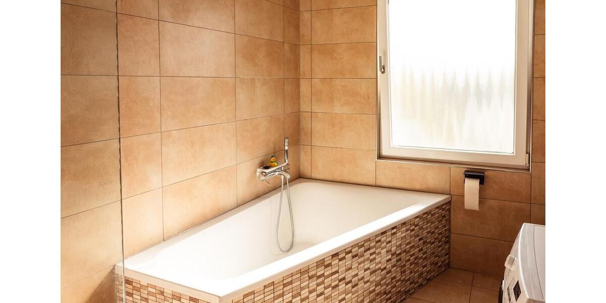 Etagenwohnung Düsseldorf Düsseltal - 2 Zimmer, 70 m&sup2;, 1.499&euro; | Angebot:26679382