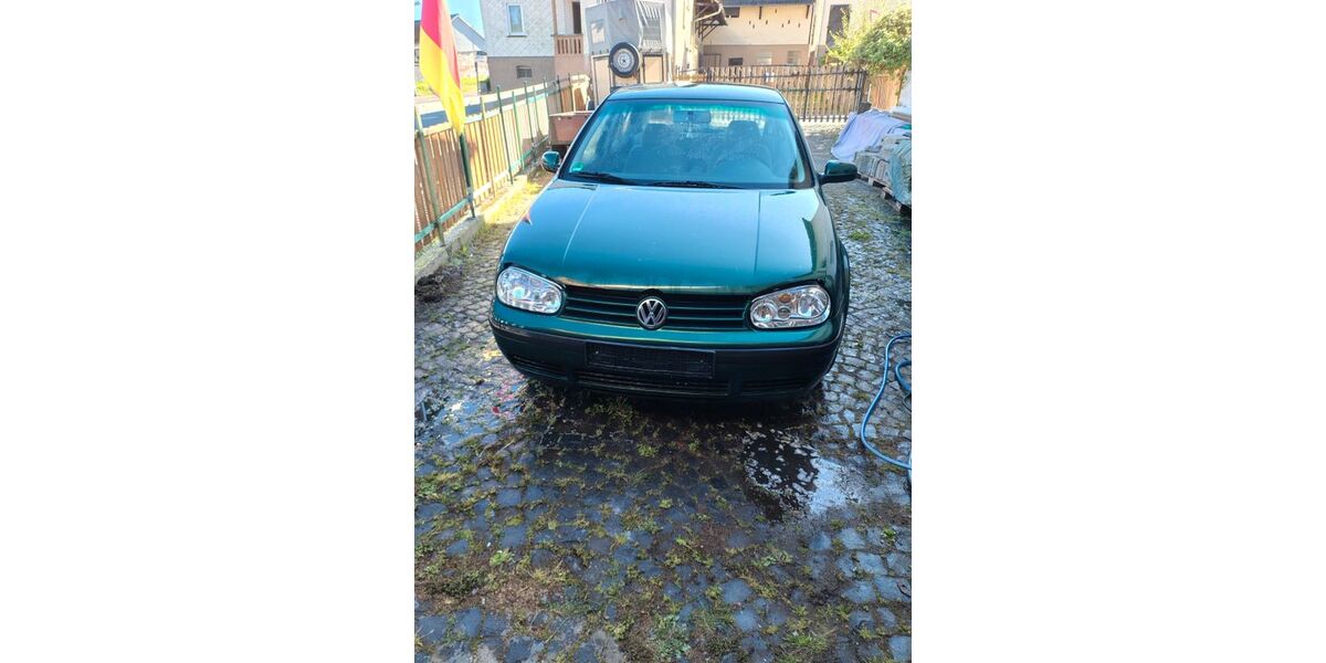 VW Golf 225.280 km 1.100 &euro; Weilburg 35781