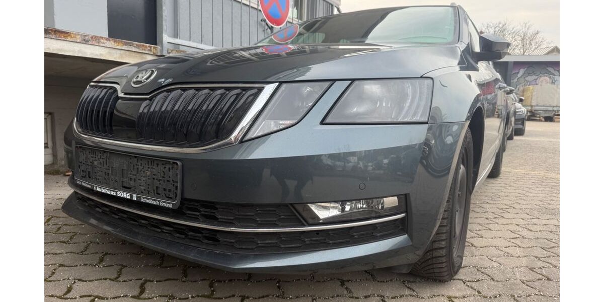 Skoda Octavia 208.000 km 6.400 &euro; München 81243