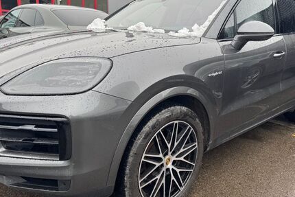 Porsche Cayenne 41.000 km 95.000 &euro; Rietheim-Weilheim 78604