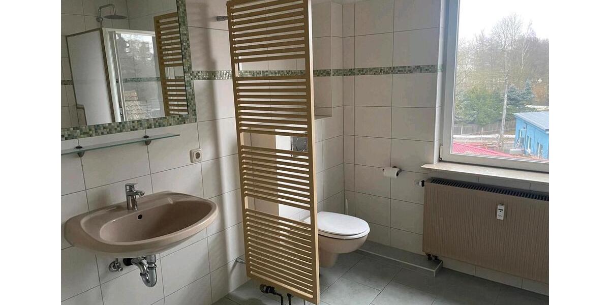 Maisonettenwohnung Kahla - 5 Zimmer, 120 m&sup2;, 1.212&euro; | Angebot:24939900