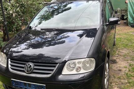 VW Touran 261.959 km 2.490 &euro; Emsbüren 48488