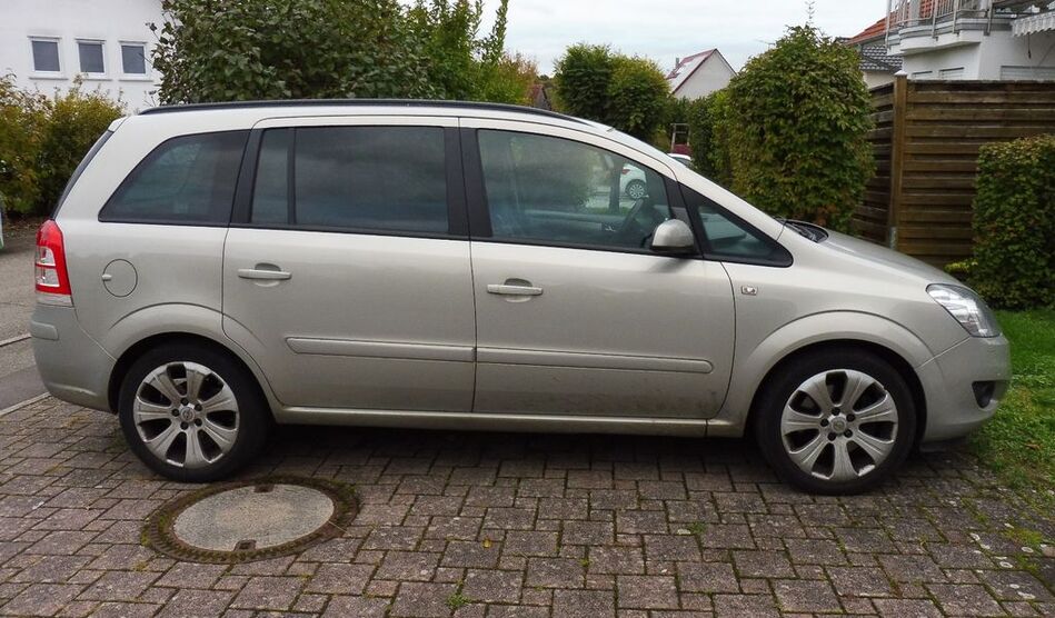 Opel Zafira 270.599 km 650 € Geislingen bei Balingen 72351