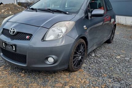 Toyota Yaris 201.900 km 3.300 &euro; Derschen 57520