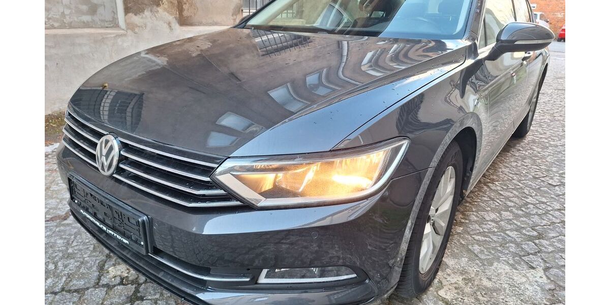 VW Passat 100.000 km 15.250 &euro; Hüpede 30982
