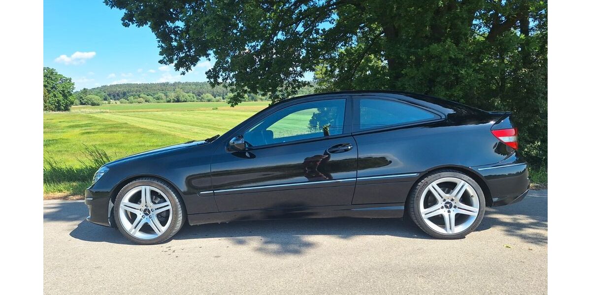 Mercedes-Benz CLC 180 81.676 km 11.999 &euro; SCHILTBERG 86576