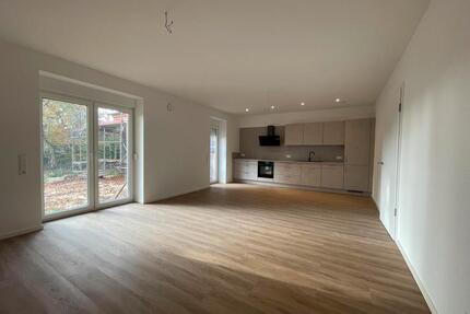 Hochmoderne Zwei-Zimmer-Wohnung mit großzügiger Terrasse
