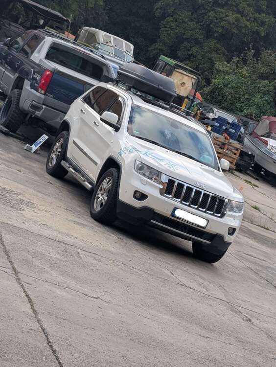 Grand Cherokee