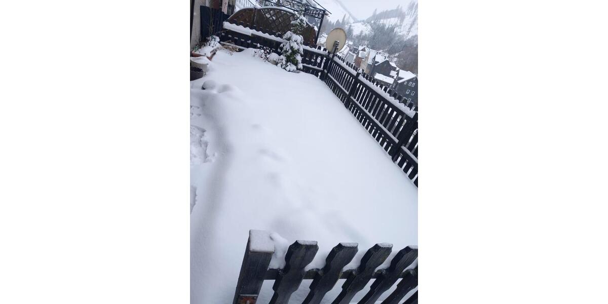 Einfamilienhaus Neuhaus am Rennweg - 4 Zimmer, 90 m&sup2;, 900&euro; | Angebot:24865025