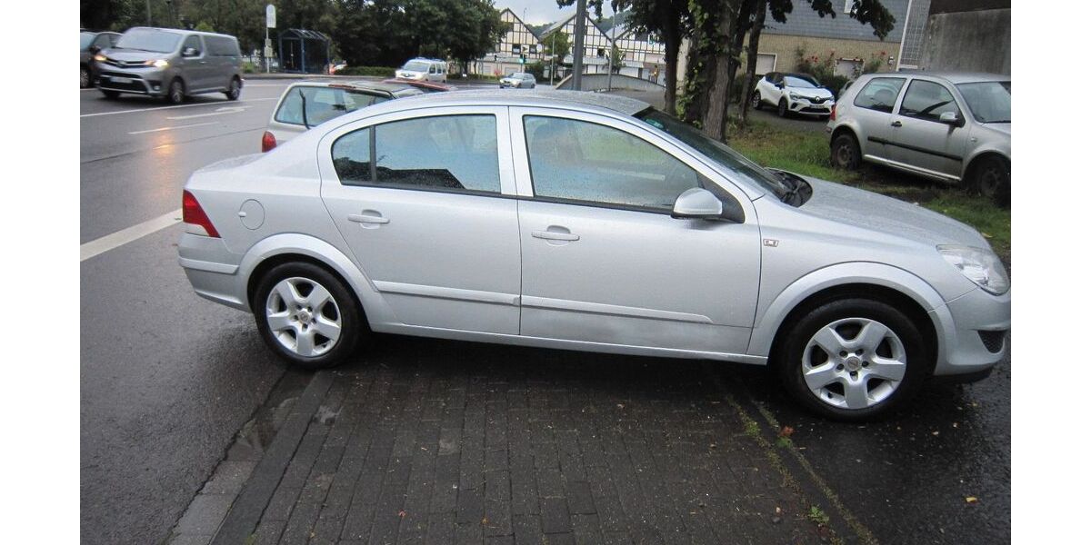 Opel Astra 243.500 km 1.500 &euro; Netphen 57250