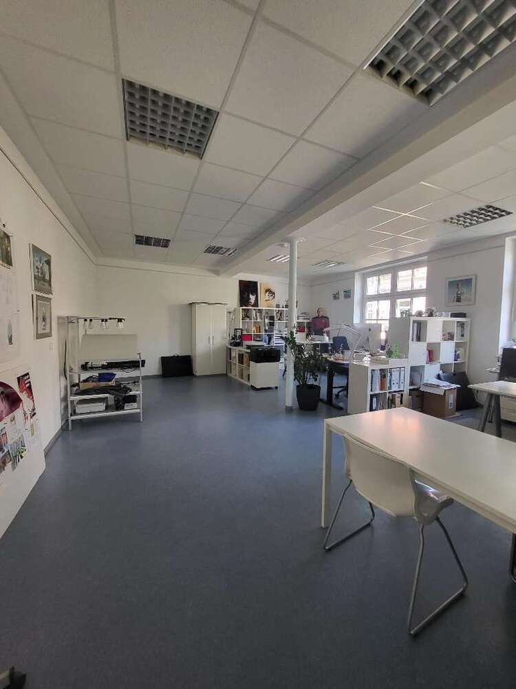 Büro in München 368 € 21 m²