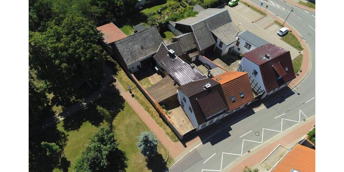Doppelhaushälfte Bismark - 4 Zimmer, 100 m&sup2;, 69.000&euro; | Angebot:25743713