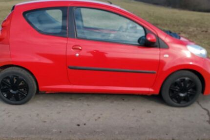 Peugeot 107 95.000 km 2.999 &euro; Sinntal 36391