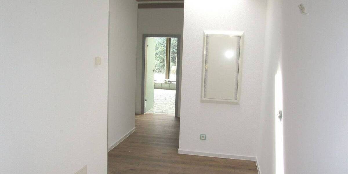 Etagenwohnung Gera Bieblach-Ost - 4 Zimmer, 198 m&sup2;, 1.500&euro; | Angebot:26891815