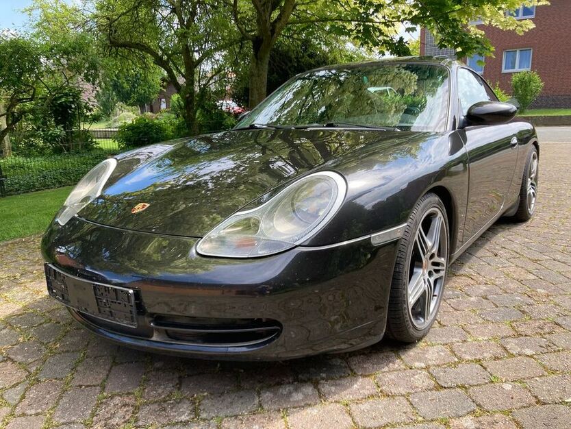 996