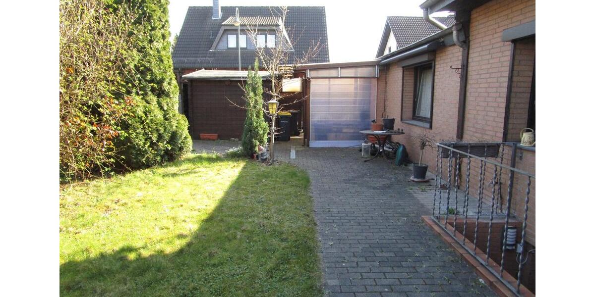 Einfamilienhaus Düsseldorf Stadtbezirk 5 - 6 Zimmer, 130 m&sup2;, 12.345.678&euro; | Angebot:26024434